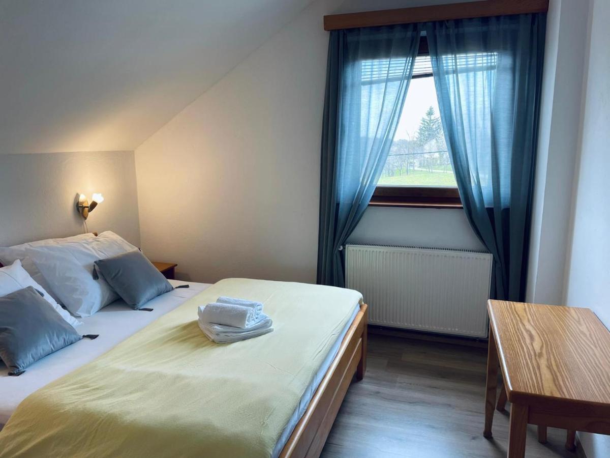 Guest House Family Dukic Rakovica Zewnętrze zdjęcie