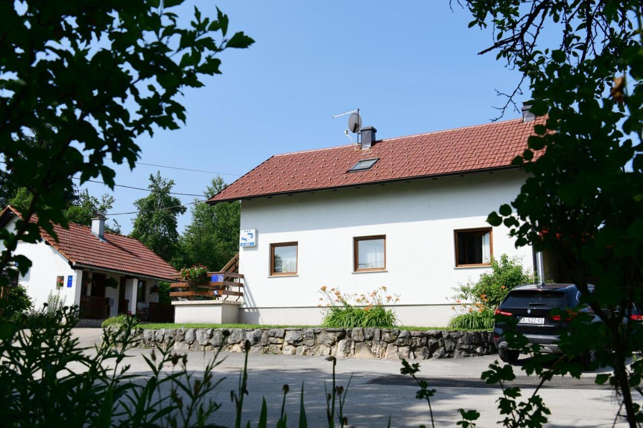 Guest House Family Dukic Rakovica Zewnętrze zdjęcie